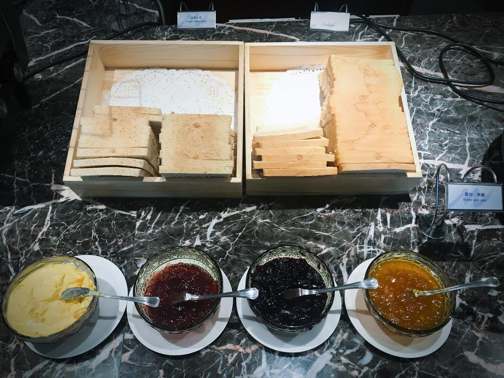 Chongqing Liyuan Hotel Bagian luar foto