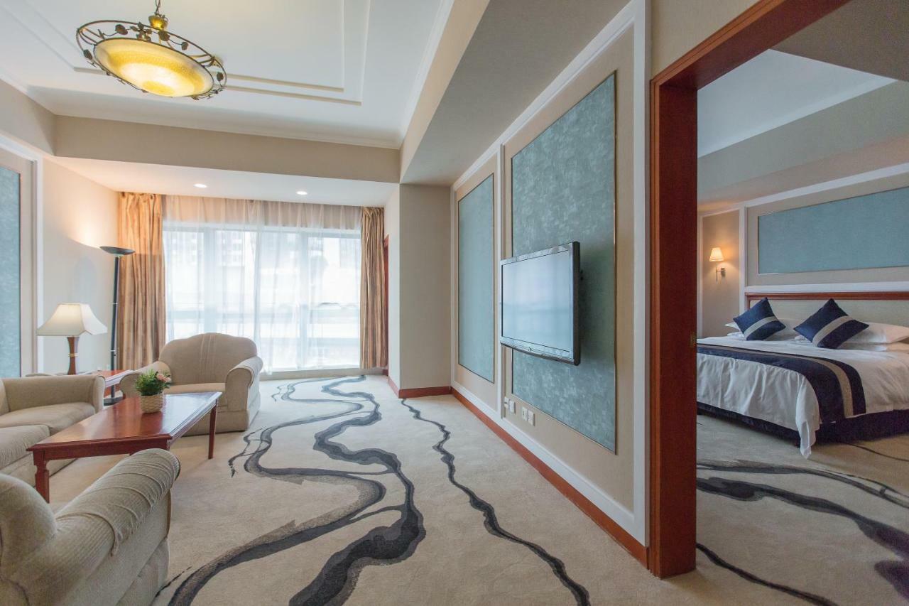 Chongqing Liyuan Hotel Bagian luar foto