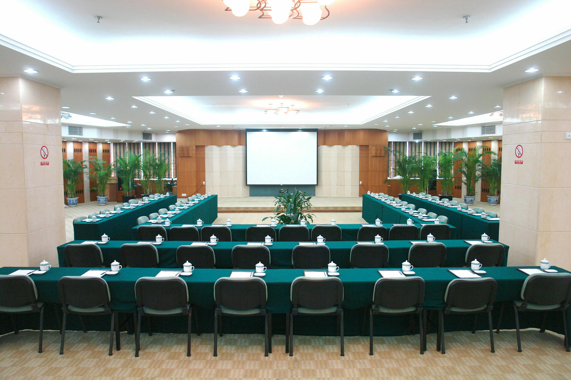 Chongqing Liyuan Hotel Bagian luar foto
